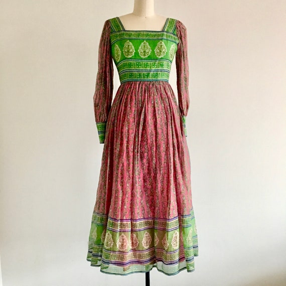 1970s Indian Pink & Green Cotton Gauze Boho Maxi D