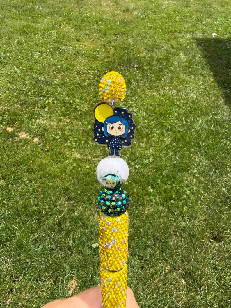 Bolígrafo inspirado en Coraline imagen 2