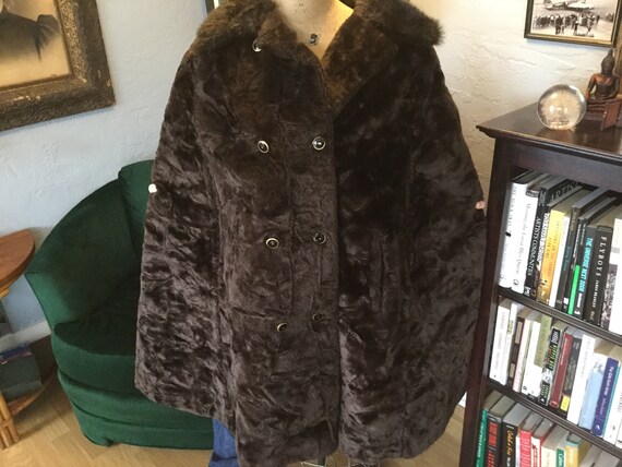 Sale / Vintage Cape / Faux Fur Cape / Brown Faux F