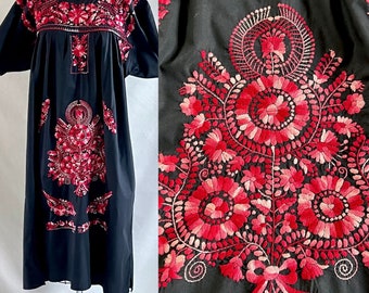 Vintage Mexican [Oaxacan] Cotton Dress, Black Cotton with Gorgeous Variegated Red/Pink/White Embroidery OSFM