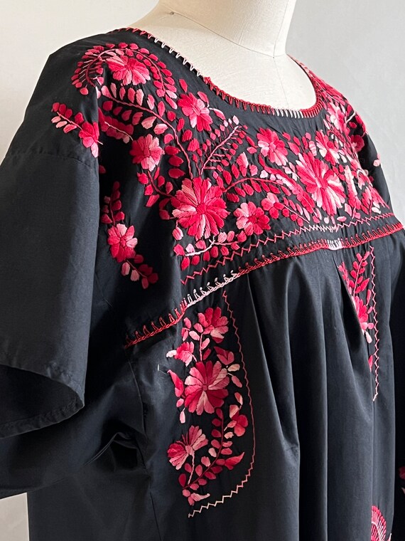 Vintage Mexican [Oaxacan] Cotton Dress, Black Cot… - image 6