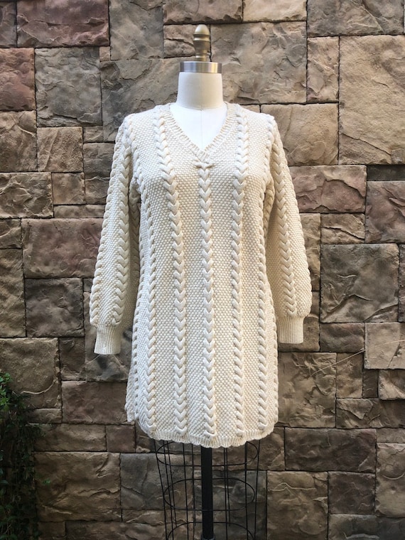 Thick Cozy Hand-Knit Tunic Sweater with Hearts Pa… - image 1