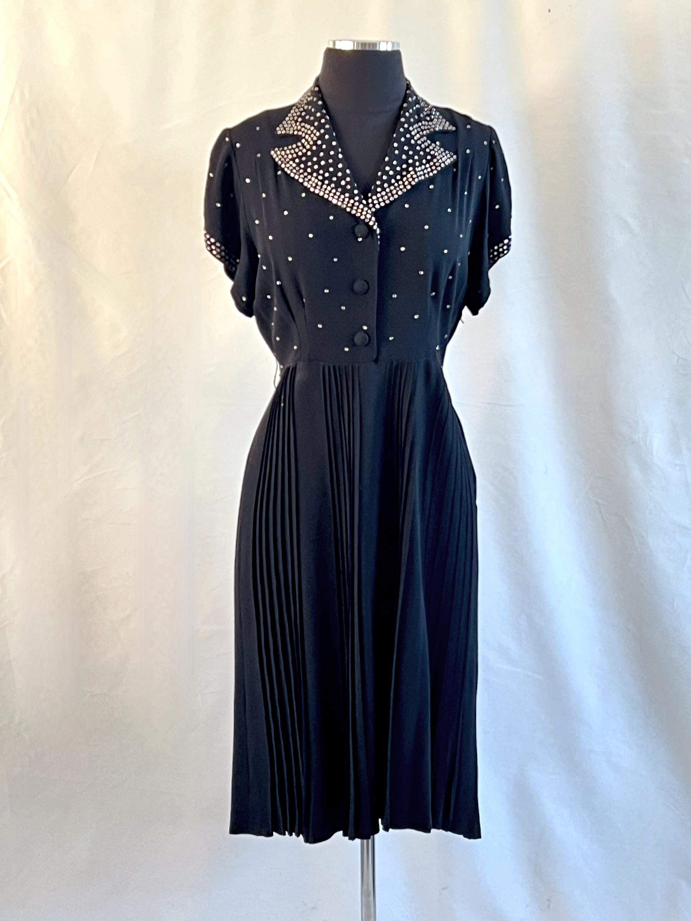 shop black mini dress Sleeveless flare mini dress Black Black / Small