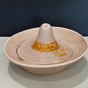 Whittier Pottery Vtg Sombrero Covered Dip Salsa Serving Dish, HTF
