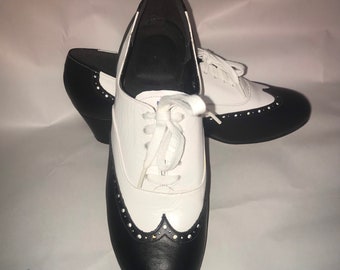 Debut Brand Dance Shoes Santa Monica 7M High Heels Soft Shoe Wingtip Brogue