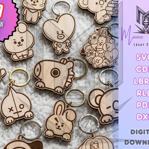 Könnte beinhalten: Eine Sammlung von neunundzwanzig lasergeschnittenen Holzschlüsselanhängern mit verschiedenen Cartoon-Figuren. Jedes Stück hat einen Metallring. Das Bild enthält den Text 29 KEYCHAIN PACK, Mana Studio, Laser Cut Desing, SVG, CDR, LBRN, RLD, PDF, DXF und DIGITAL DOWNLOAD.
