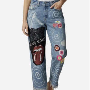 JEANS DE MUJER TALLA 6, parcheados, desteñidos, con temática musical Art-To-Wear, reciclados, salvamento, graffiti personalizado, únicos.