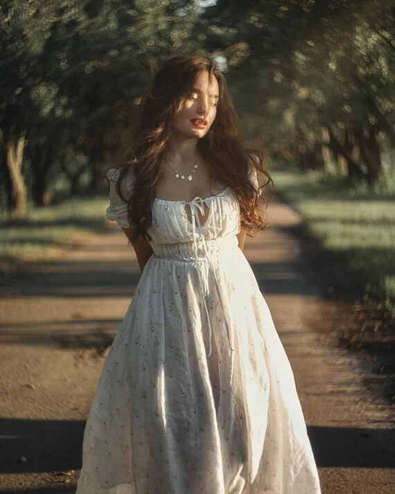 Linen Floral Dress, Daisy Linen Dress, White Linen Dress, Princess Linen  Dress, Maxi Floral Dress | Linennaive - Etsy UK