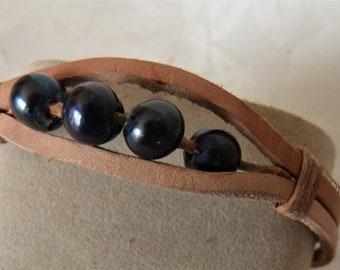 leather bracelet and 8mm genuine tahitian pearls, grade AAA, women