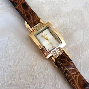 Orologio da donna rettangolare in pelle di coccodrillo