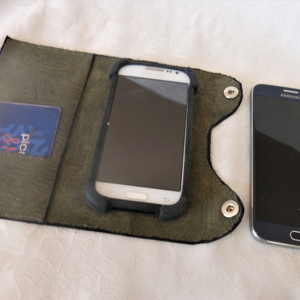 etui a smartphone  en cuir personnalisable pour smartphone de 11 a 14 cm de hauteur 7 cm de largeur soldé -50%