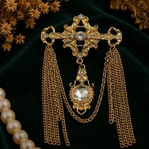 Schiaparelli brooch - Etsy 日本