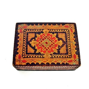 Vintage wooden box Hand made pyrography Trinket box 50s