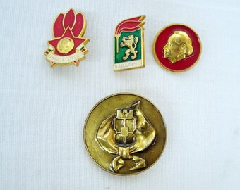 Insignias comunistas búlgaras antiguas