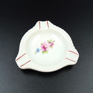 Vintage small porcelain ash-tray Bulgaria 1963