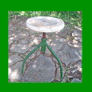 Antique Metal Doctor&#39;s Adjustable Stool