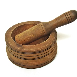 Antique Vintage wooden Mortar and Pestle Hand turned 40s