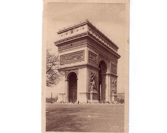 Antique postcard - Paris.. en flanant  The Arc of Triomphe Edition d'Art Yvon