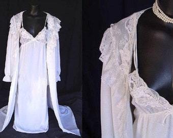 Vintage Sara Beth Bridal Trousseau Lacey Victorian-Look Peignoir Nightgown Set Sprinkled w Appliques Pearls vintage nightgown  Gift for Her