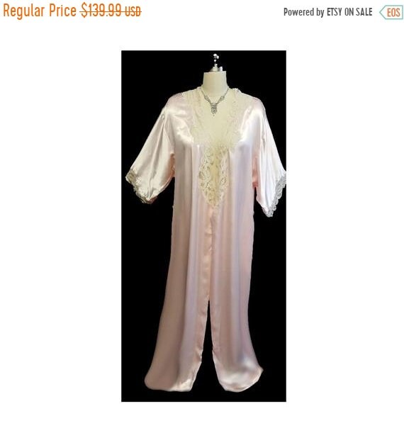 CLEARANCE SALE Vintage Eve Stillman Lace & Satiny