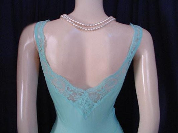 Beautiful Vintage Olga Bodysilk Nightgown Spandex… - image 5