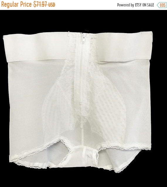 End of Summer Sale Vintage Carmen Foundations Gird