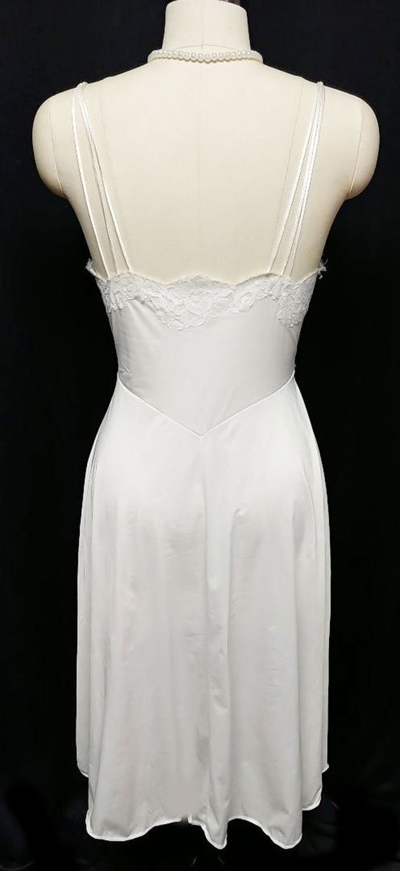 Vintage Vanity Fair Bridal Exquisite Lace Nylon T… - image 6