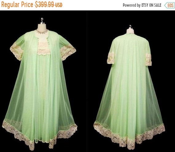 CLEARANCE SALE Vintage Tosca Lingerie Peignoir & N