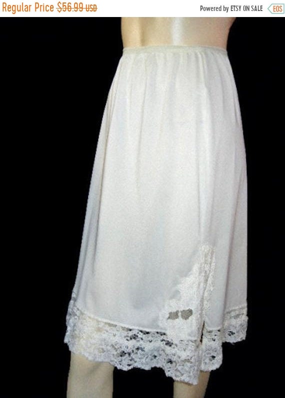 CLEARANCE SALE Vintage Shadowline Half Slip Lace A