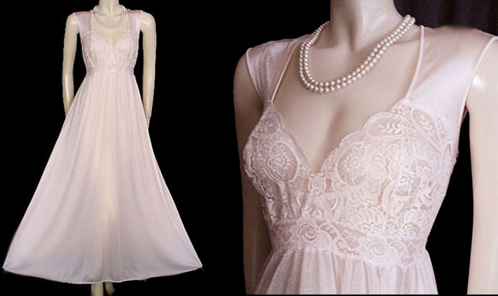 Vintage Rare Style Olga Nightgown XL Extra Large Nightgown Romance