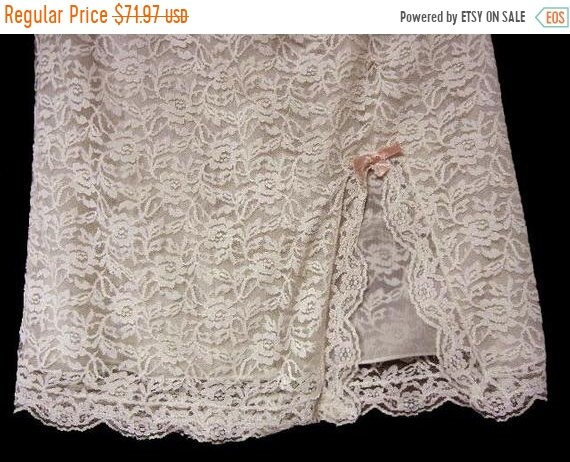 CLEARANCE SALE Vintage 50s 60s Glydons Slip Petti