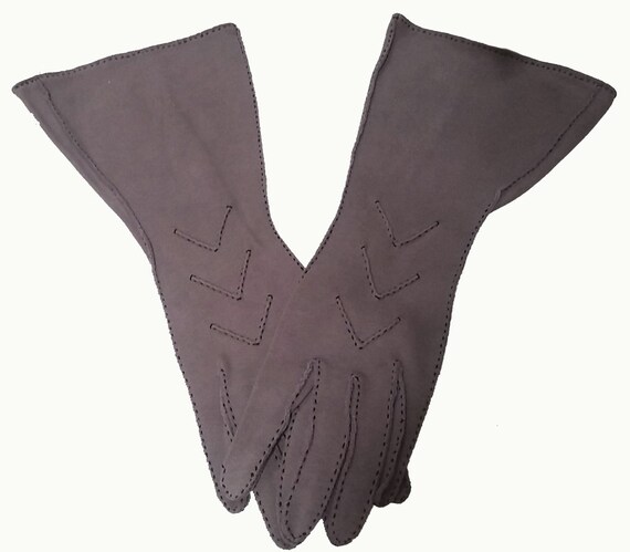 Vintage Sophisticated Gauntlet Gloves Hand Stitchi