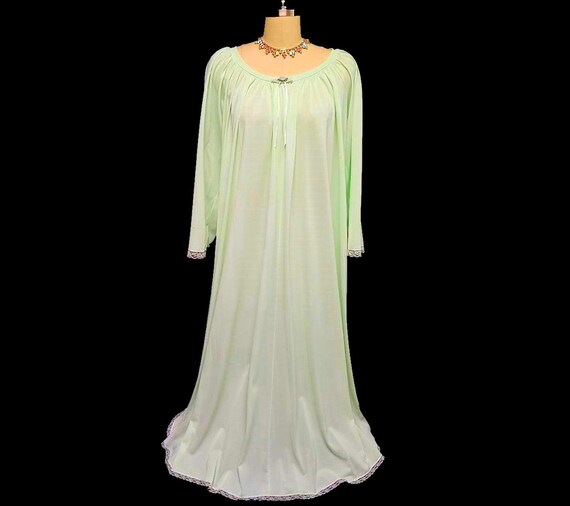 Vintage Miss Elaine Grand Sweep Nightgown in Key Lime… - Gem