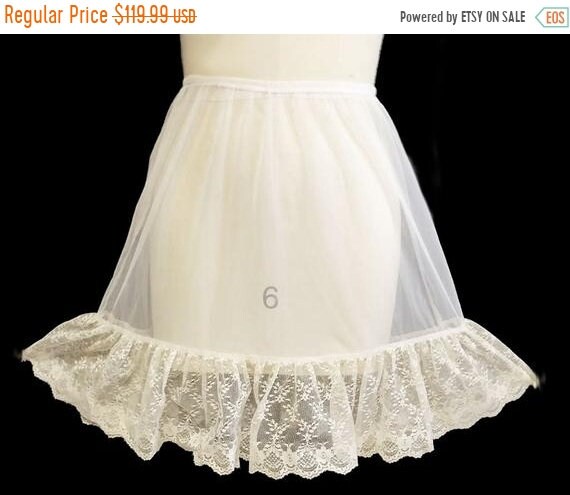 CLEARANCE SALE Glamorous Vintage Peaches N Cream W