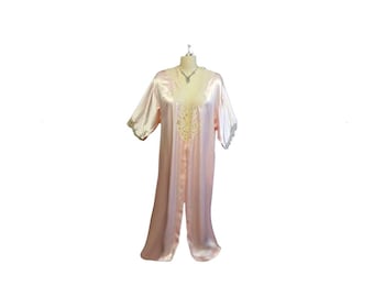 Vintage Eve Stillman Lace Satiny Dressing Gown Peignoir Porcelain Pink peignoir