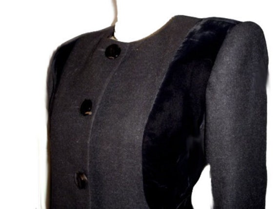 Vintage Jacqueline de Ribes Velvet & Wool Jacket … - image 4