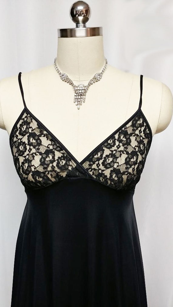 Vintage Rare Style Olga Lace Nightgown in Raven S… - image 3