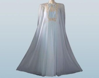 Vintage Intime California Double Nylon Ivory Lace Peignoir & Nightgown Set In Lagoon