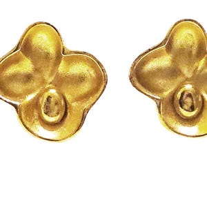 Vintage Oscar de la Renta Gold Tone Blossom Clip On Earrings