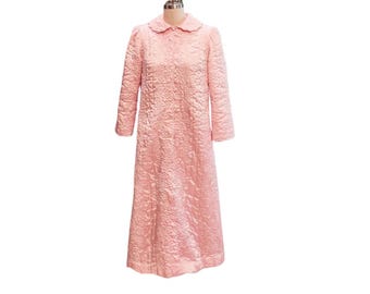 Vintage Nordstrom Quilted Robe Made Hong Kong in Frosted Pink Pearl