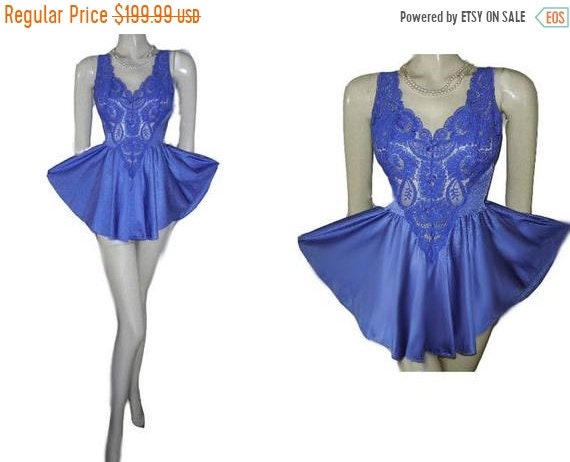 CLEARANCE SALE Vintage Olga Mini Lace Spandex Lace