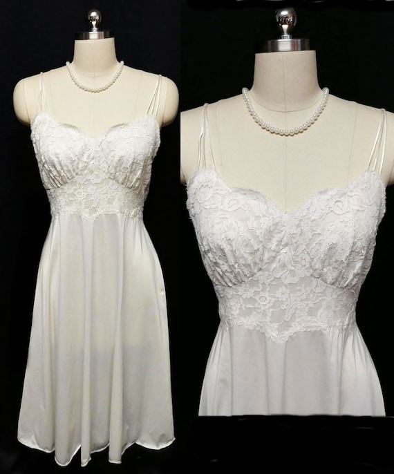 Vintage Vanity Fair Bridal Exquisite Lace Nylon T… - image 2