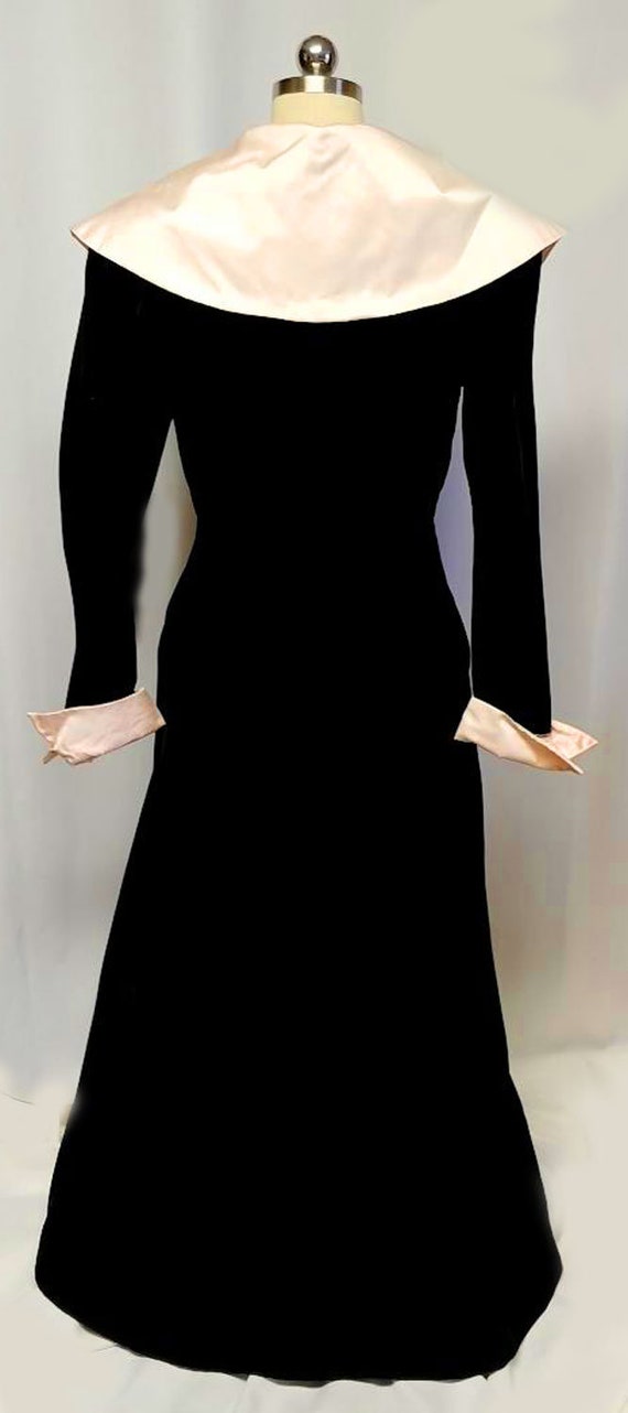 Vintage Georgette Trabolsi Black Velvety Dressing… - image 9
