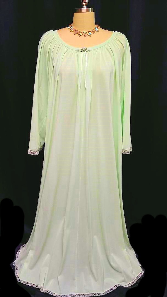 Vintage Miss Elaine Grand Sweep Nightgown in Key … - image 2