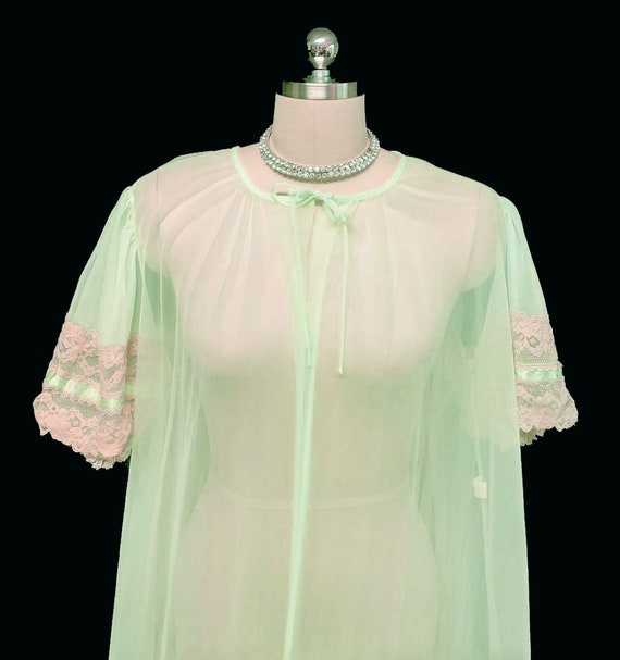 Vintage Tosca Peignoir Trimmed With Satin & Ecru … - image 3