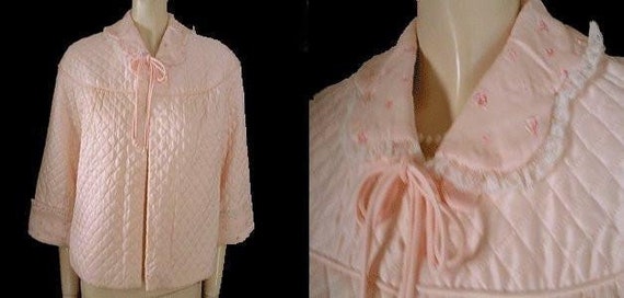 Vintage Barbizon Quilted Puffett Scalloped Bed Jac