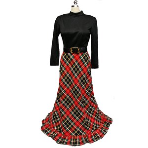 white christmas dresses Kay Dee Designs Adult Christmas Village Hostess Apron main image 0