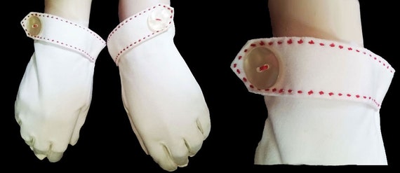 Vintage 50s 60s White Cotton Gloves w Red Stitchin