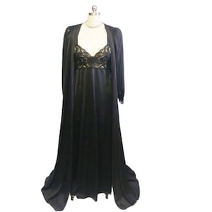 Vintage Olga Spandex and lace Hollywood Peignoir Nightgown Set in Blackberry