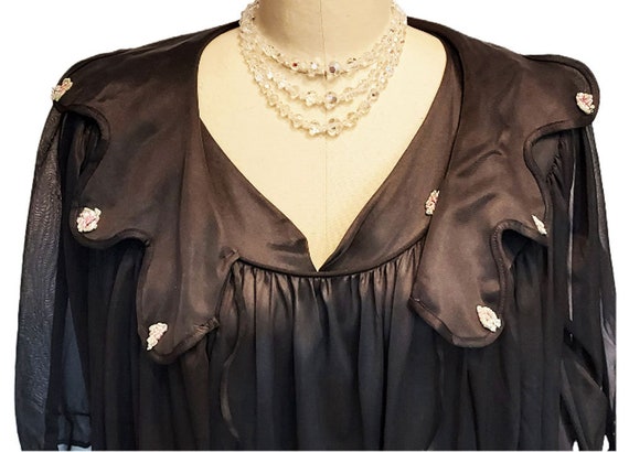 Vintage Nylon Scalloped Peignoir and Nightgown Se… - image 5